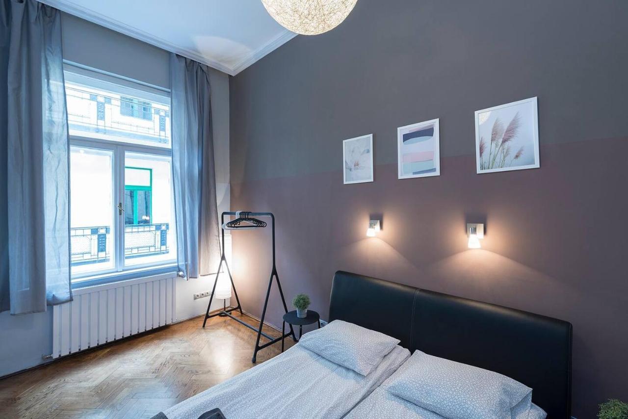 Vaci Street Premier Apartment Budapest Eksteriør bilde