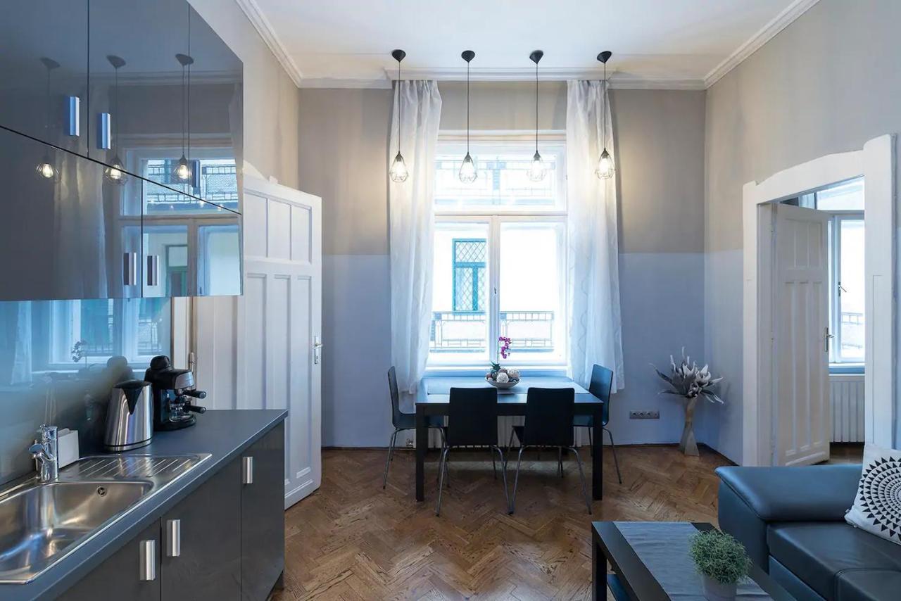 Vaci Street Premier Apartment Budapest Eksteriør bilde