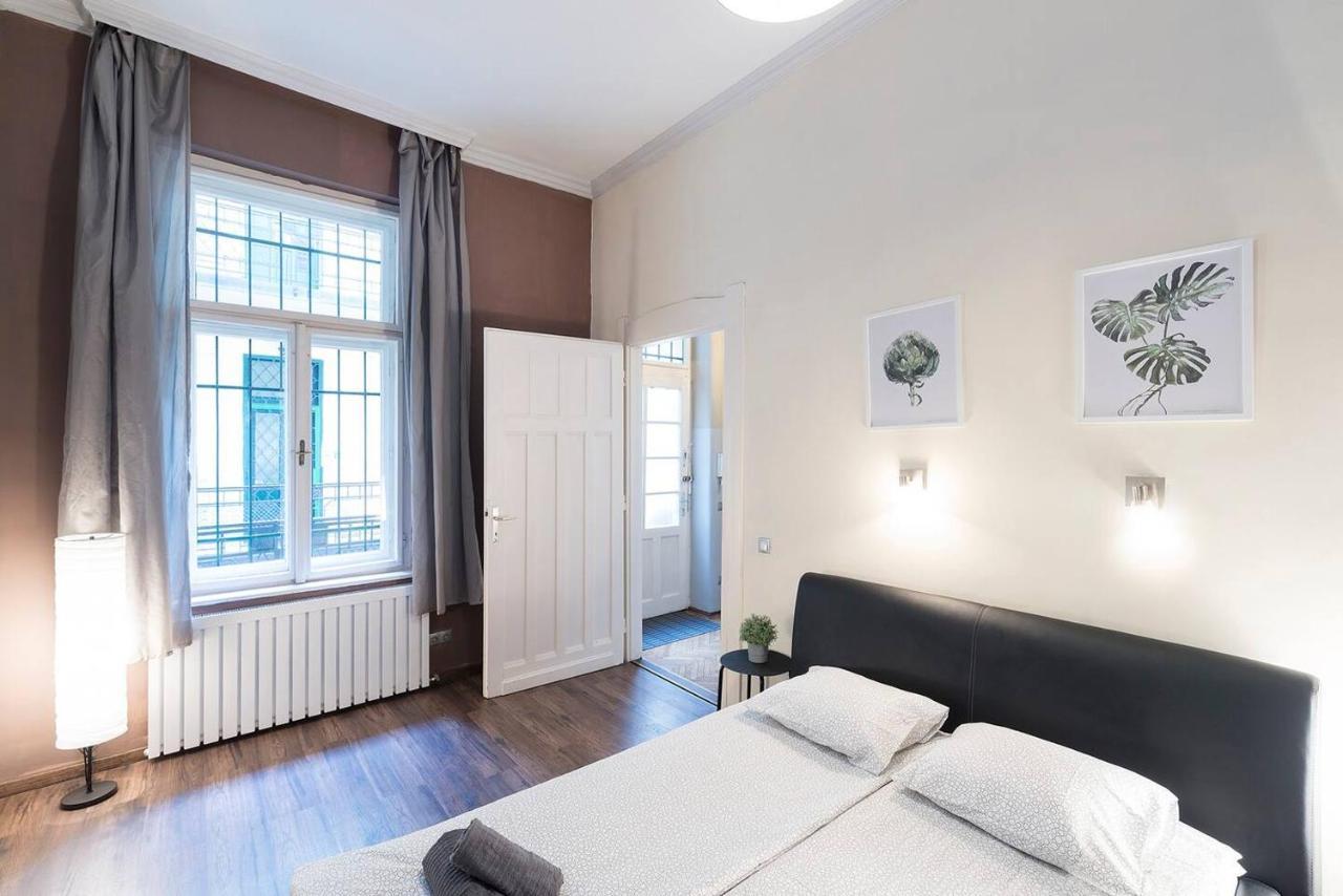 Vaci Street Premier Apartment Budapest Eksteriør bilde