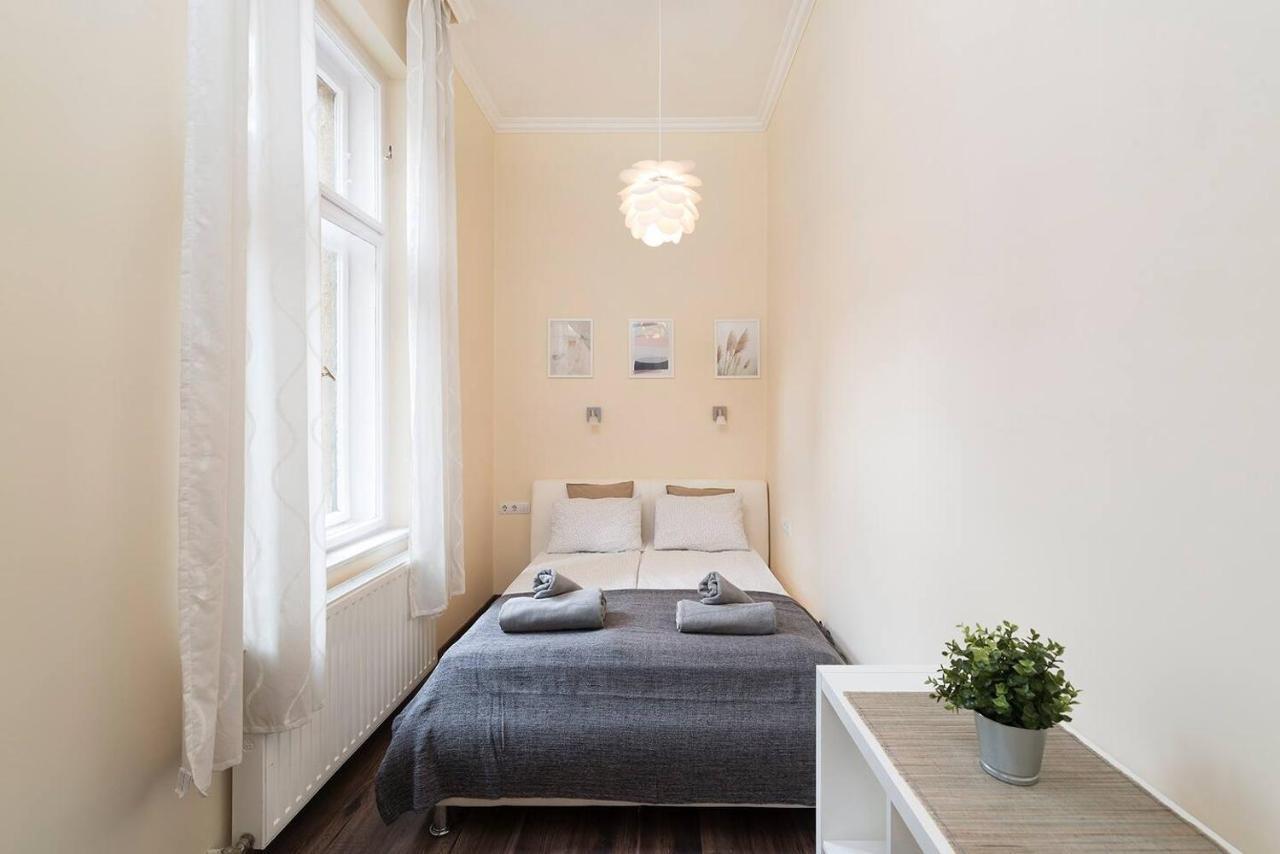 Vaci Street Premier Apartment Budapest Eksteriør bilde