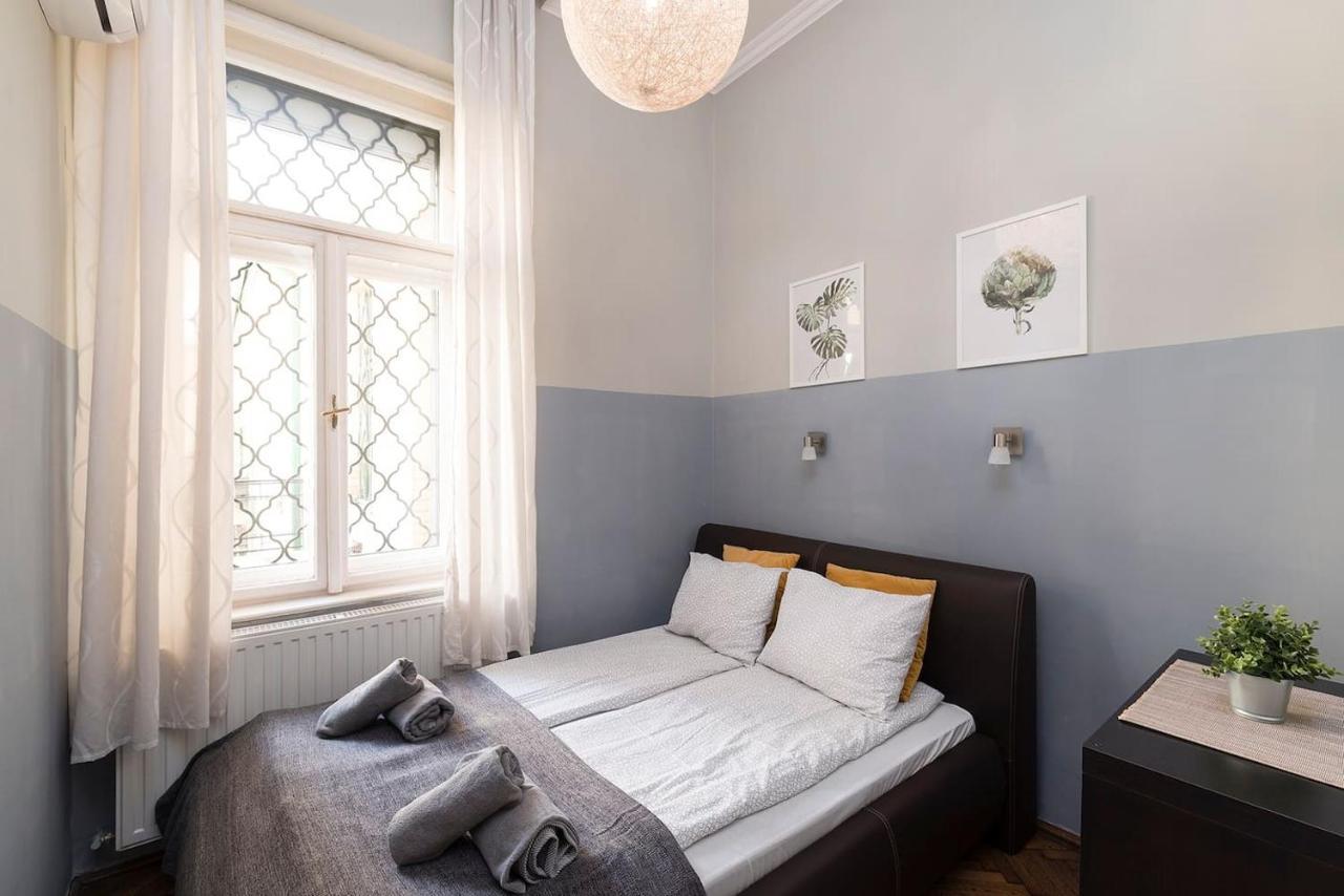 Vaci Street Premier Apartment Budapest Eksteriør bilde